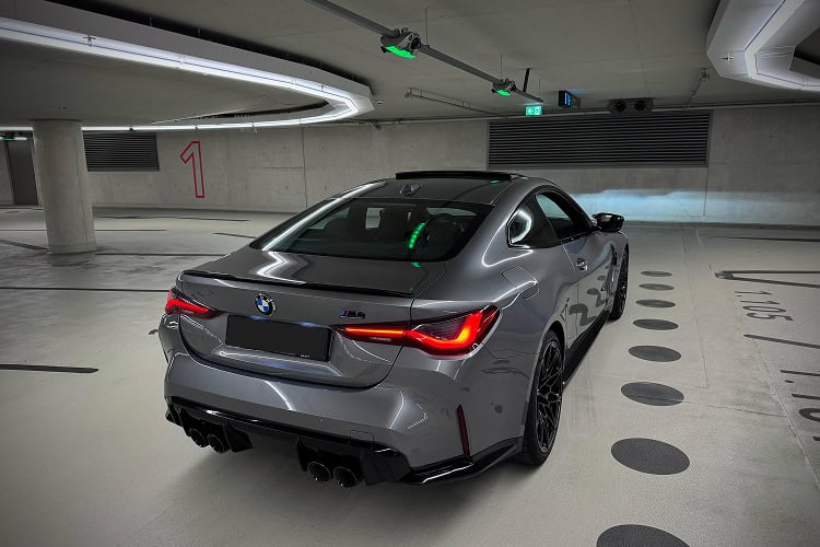 Heckansicht BMW M4 Competition in Düsseldorf