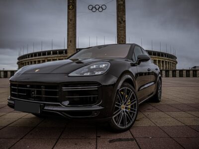 Porsche Cayenne Turbo mieten in Berlin