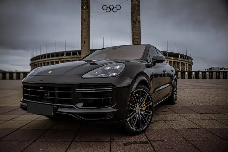 Porsche Cayenne Turbo mieten in Berlin