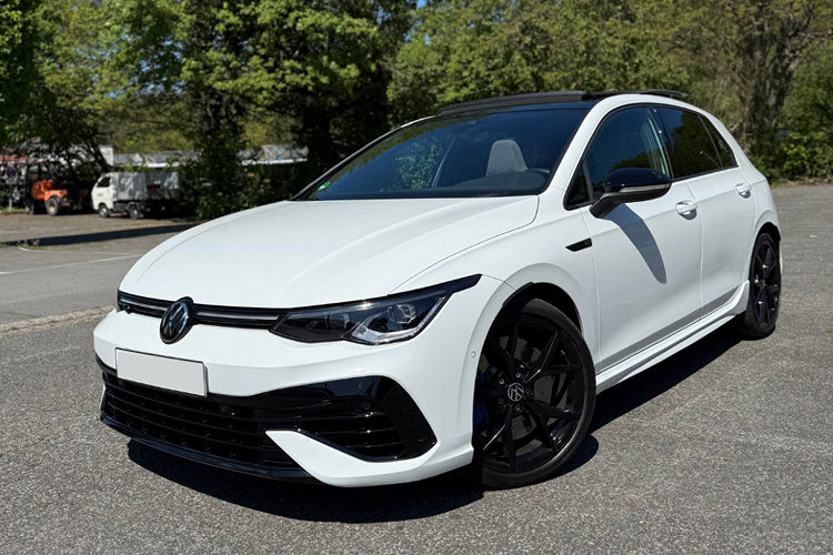 Golf 8R mieten in Hagen