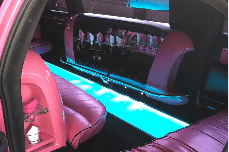 Innenraum von der Lincoln Town Car Luxus-Limousine in Essen