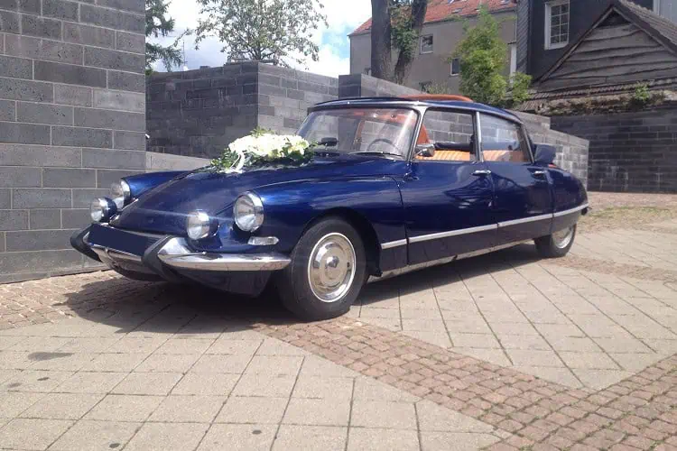 Seitenansicht vom Citroen ID19 Oldtimer in Essen