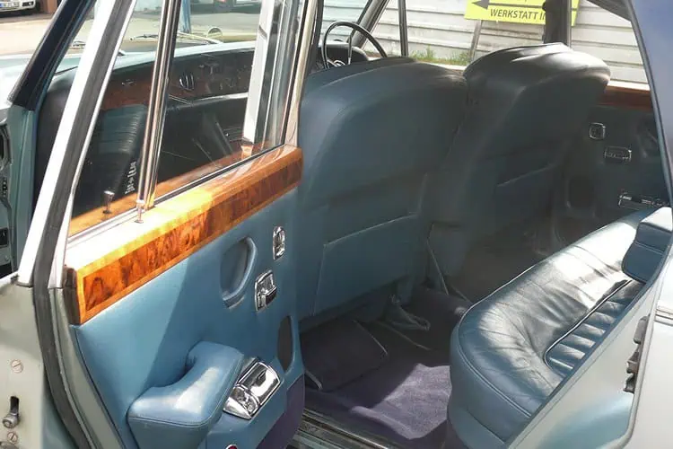 Innenraum vom Rolls Royce Silver Shadow I Oldtimer in Essen