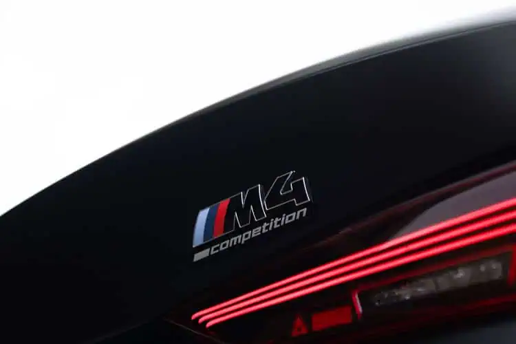 Logo BMW M4 Competition Cabrio in Leverkusen