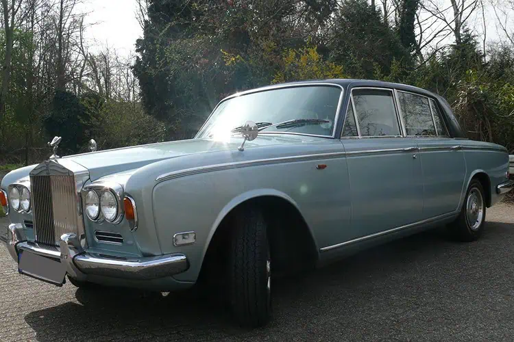 Seitenansicht vom Rolls Royce Silver Shadow I Oldtimer in Essen