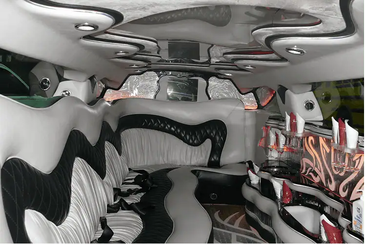 Innenraum von der Chrysler 300C Stretch Limousine in Essen