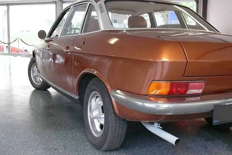 Heckansicht vom NSU RO 80 Oldtimer in Essen