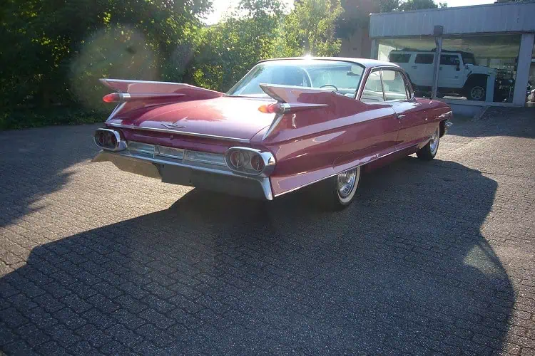 Heckansicht vom Cadillac DeVille Coupe Oldtimer in Essen