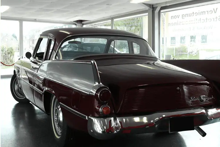 Heckansicht vom Stutebaker Silver Hawk Oldtimer in Essen