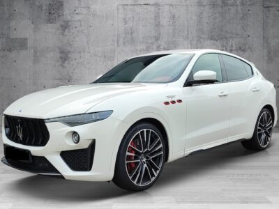 Maserati Levante Trofeo mieten in Dresden