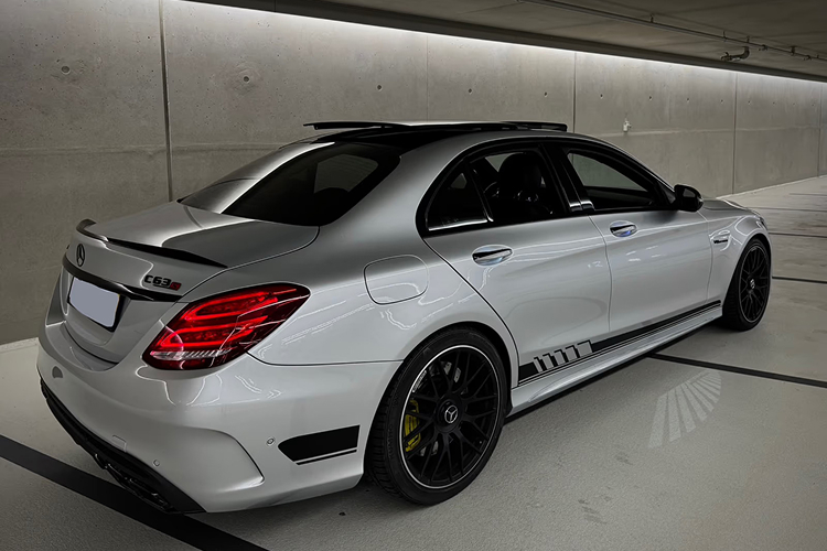 Heckansicht Mercedes C63 AMG in Düsseldorf