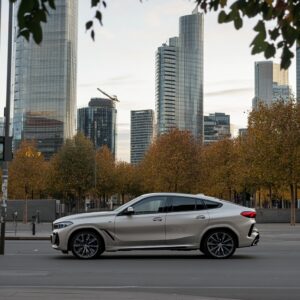 BMW X6 vor moderner Skyline – markantes Design und Premium-Präsenz bei der Probefahrt entdecken