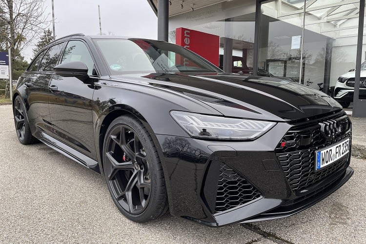 Audi RS6 Performance Avant mieten in München