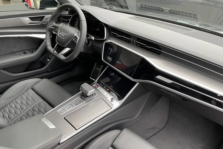 Interior Audi RS6 Performance Avant in München