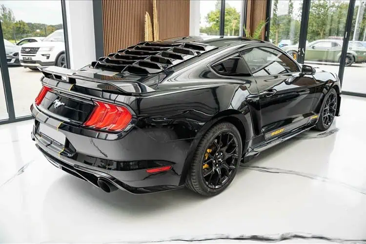 Heck rechts Ford Mustang 2.3 Ecobooster in Braunschweig