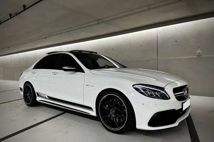 Mercedes C63 AMG mieten in Düsseldorf