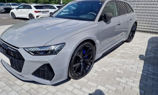 Audi RS6 C8 mieten in Dortmund