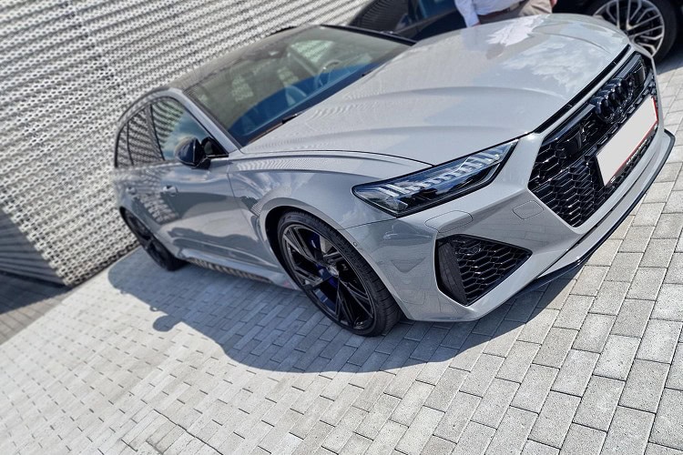 Frontalansicht Audi RS6 C8 in Dortmund