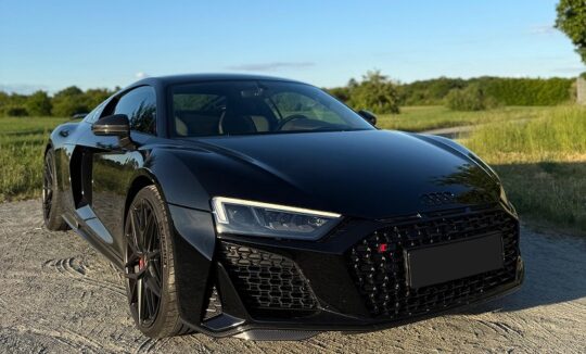 Audi R8 V10 Performance Coupe mieten in Frankfurt