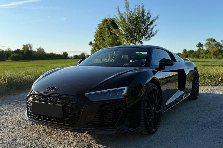 Seitenansicht Audi R8 V10 Performance Coupe in Frankfurt
