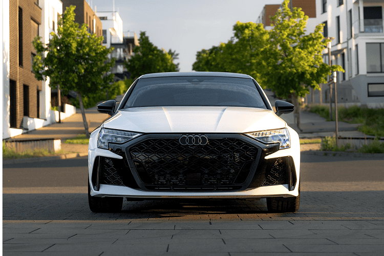 Frontansicht Audi RS3 Limousine in Leipzig