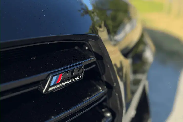 Logo BMW M4 Competition in Frankfurt