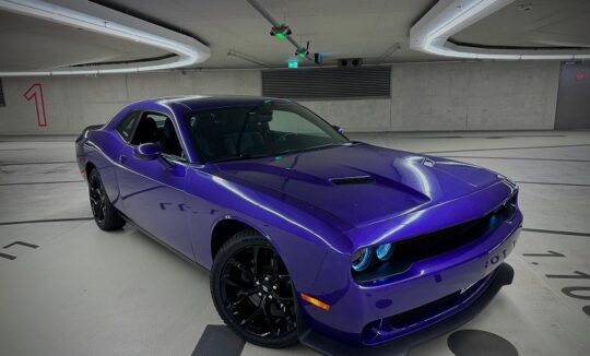 Dodge Challenger mieten in Düsseldorf