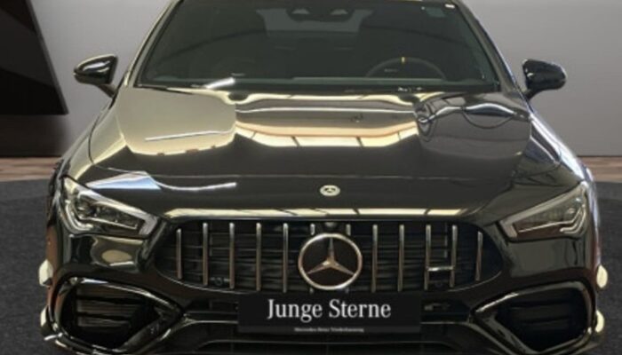 Mercedes-AMG CLA mieten in Stuttgart