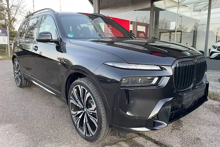 BMW X7 xDrive 40d mieten bei München