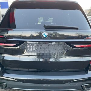 Heckansicht BMW X7 xDrive 40d bei München