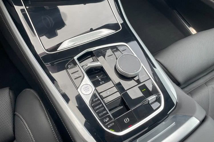 Mittelkonsole BMW X5 xDrive 40d bei München