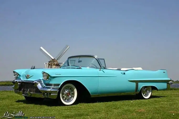 Cadillac Series 62 mieten in Stuttgart