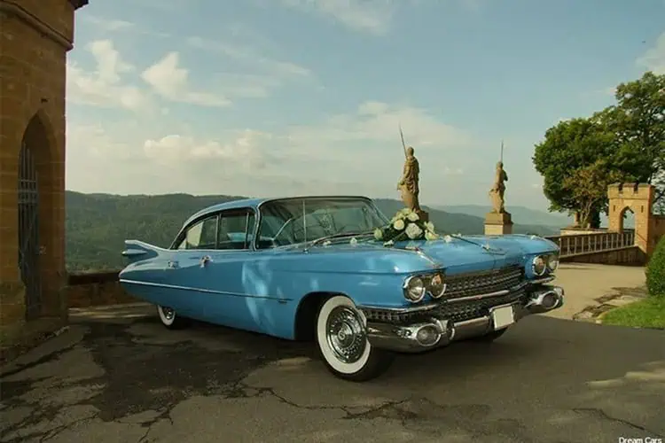 Cadillac DeVille mieten in Stuttgart