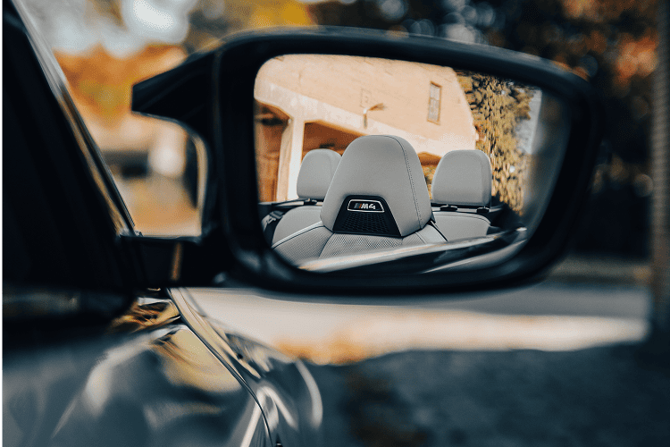 Spiegel BMW M4 Competition Cabrio im Harz