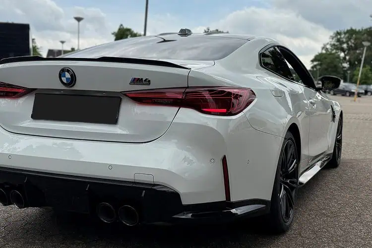 Heckansicht BMW M4 Competition in Düsseldorf