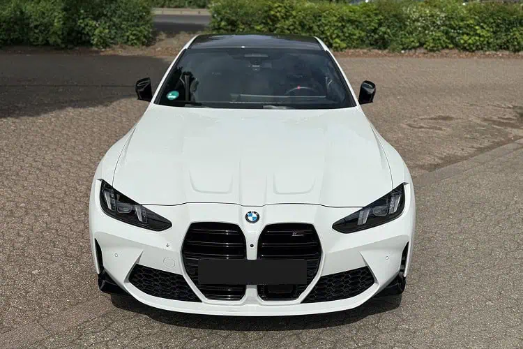 BMW M4 Competition mieten in Düsseldorf
