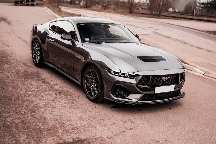 Ford Mustang GT mieten in Ansbach bei Nürnberg