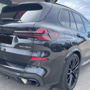 Heckansicht BMW X5 xDrive 40d bei München