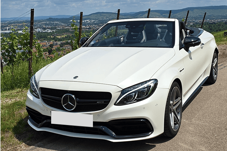 Mercedes-AMG C63 S Cabrio mieten in Stuttgart