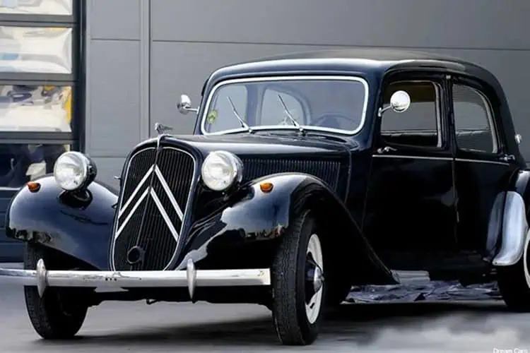 Citroen 11CV mieten in Stuttgart