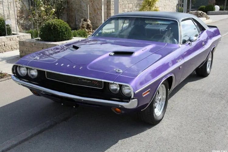 Dodge Challenger 383 R/T mieten in Stuttgart