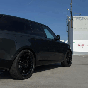 Heckansicht Range Rover D300 in Köln