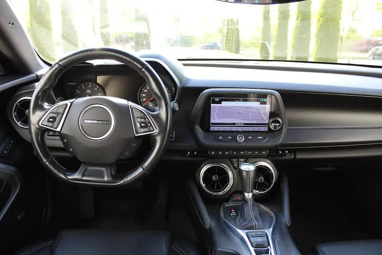 Interieur vom Chevrolet Camaro in Augsburg