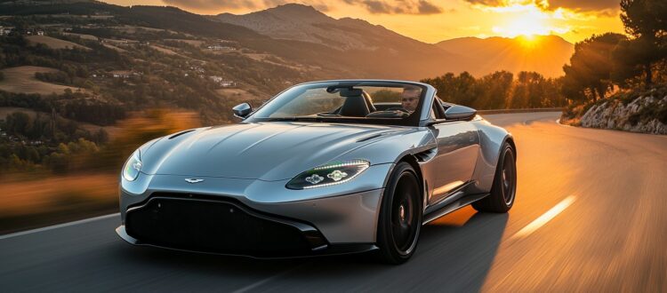 Ein dynamischer Shot eines eleganten silberner Aston Martin Vantage Roadster