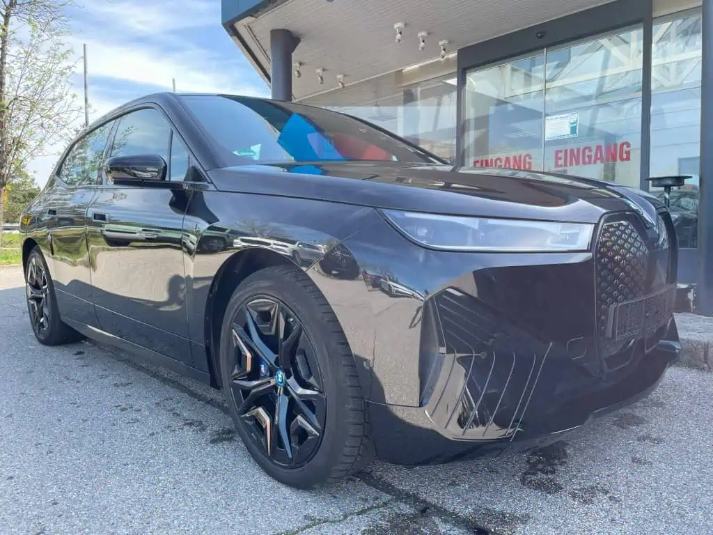 BMW iX M60 mieten bei München