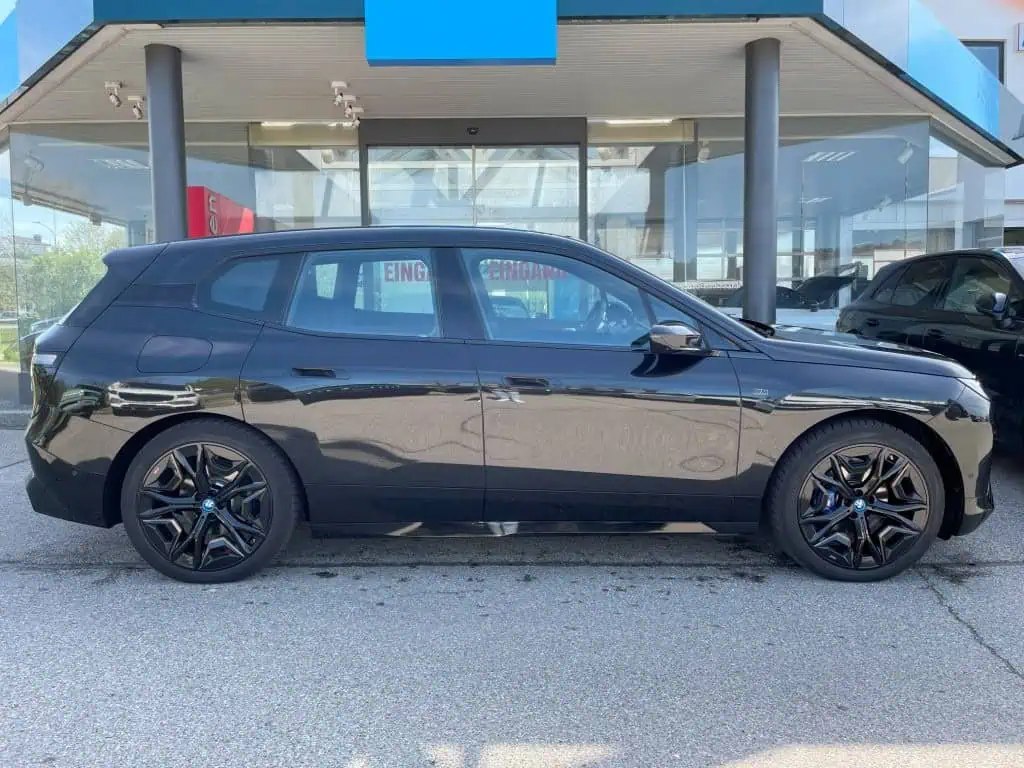 BMW iX M60 mieten bei München