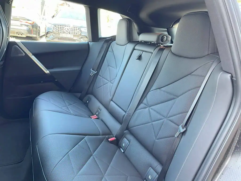 Rücksitze BMW iX M60 bei München