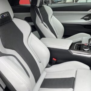Beifahrersitz BMW M4 Competition Cabrio bei München