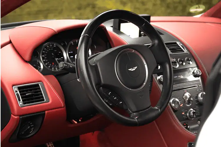 Interior Aston Martin DB9 bei Stuttgart