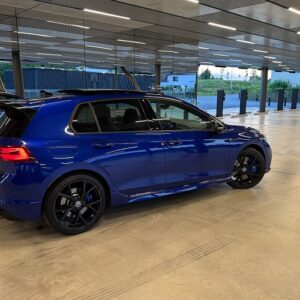 Seitenansicht Golf 8 R Performance in Bielefeld